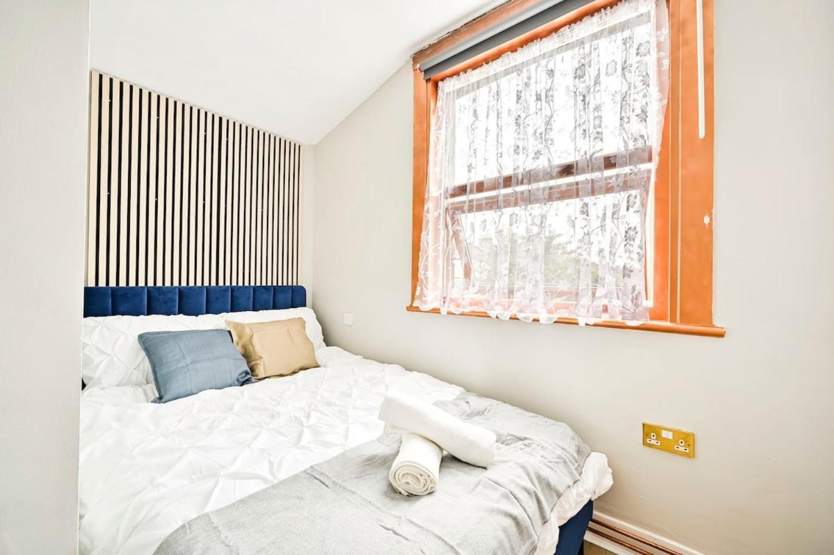 Cozy 3 Bed Home In London, Free Parking, Sleeps 8! Экстерьер фото