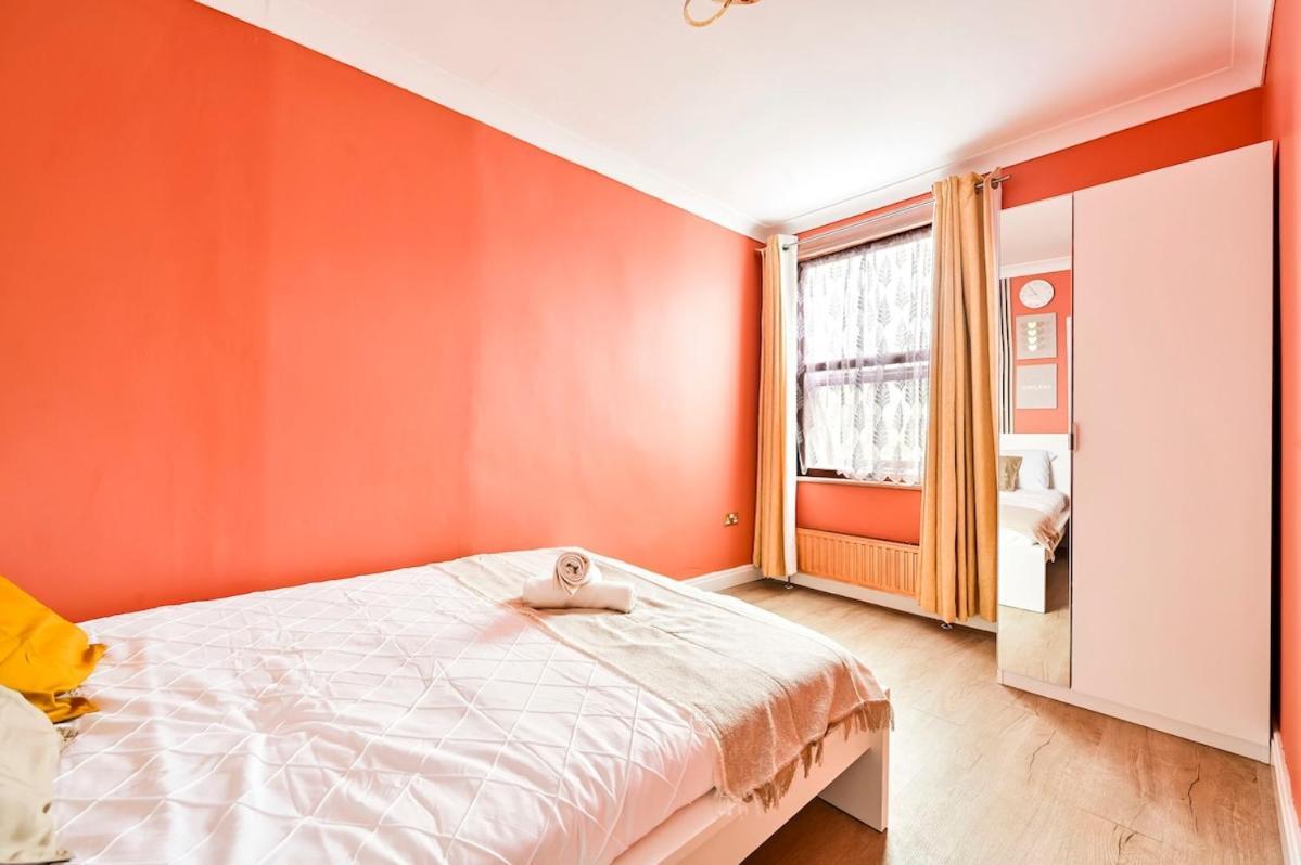 Cozy 3 Bed Home In London, Free Parking, Sleeps 8! Экстерьер фото
